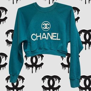 Superfly Aqua Blue 80s Vintage Crew Neck Crop Top Sweater